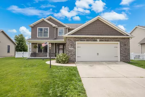 1705 Oliger Dr, Mahomet, IL 61853