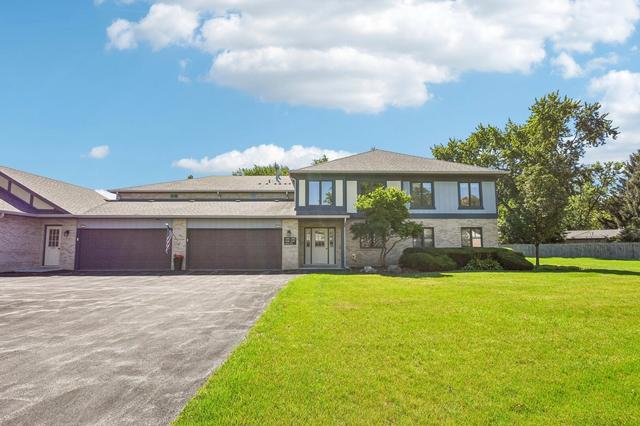 2545 Harbor Dr, Joliet, IL 60431