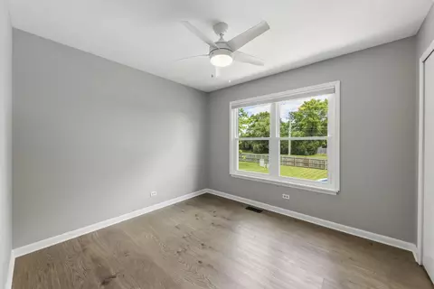 Bedroom - 3020 Middlebury Ct, Aurora, IL 60504 photo 4 of 4
