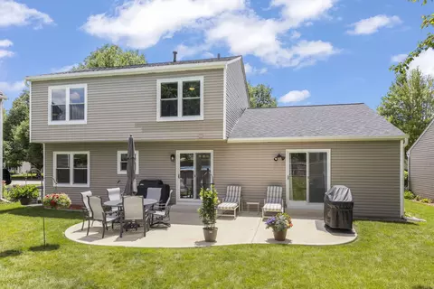Exterior - 3020 Middlebury Ct, Aurora, IL 60504 photo 3 of 4