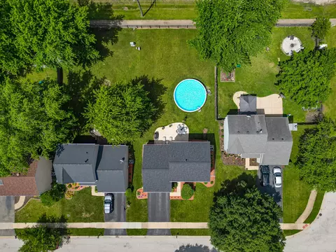 View/Area - 3020 Middlebury Ct, Aurora, IL 60504 photo 2 of 2