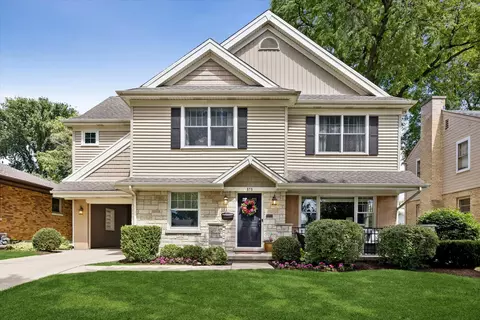 575 S Fern Ave, Elmhurst, IL 60126
