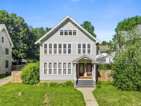 515 N Hennepin Ave, Dixon, IL 61021