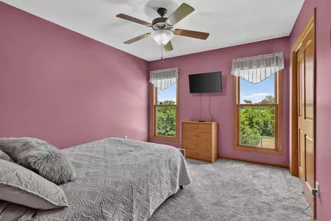 Bedroom - 1698 100th Ave, Aledo, IL 61231 photo 4 of 5