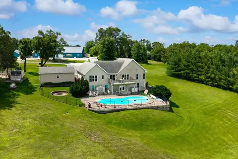 Other - 1698 100th Ave, Aledo, IL 61231 photo 2 of 10