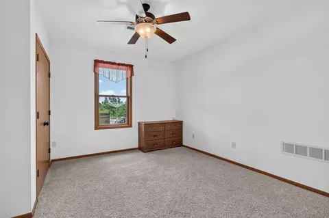 Bedroom - 1698 100th Ave, Aledo, IL 61231 photo 5 of 5