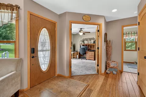 Entry Way - 1698 100th Ave, Aledo, IL 61231 photo 1 of 1