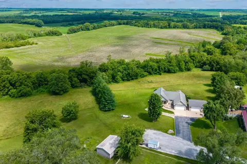 View/Area - 1698 100th Ave, Aledo, IL 61231 photo 2 of 10