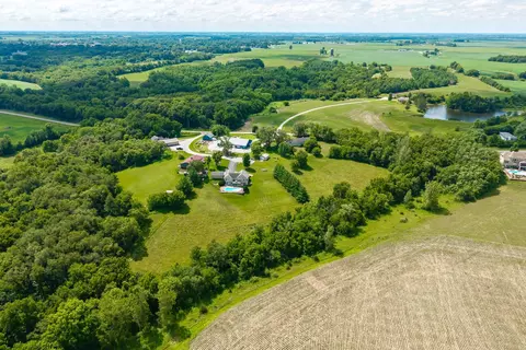 View/Area - 1698 100th Ave, Aledo, IL 61231 photo 9 of 10