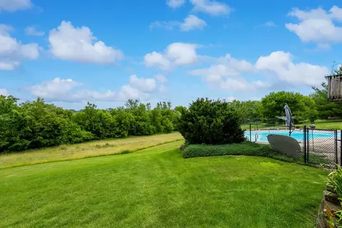 Exterior - 1698 100th Ave, Aledo, IL 61231 photo 6 of 11