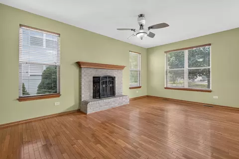 Living - 1913 Windstone Dr, Plainfield, IL 60586 photo 7 of 8