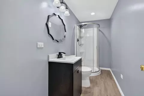 Bath - 1913 Windstone Dr, Plainfield, IL 60586 photo 6 of 6