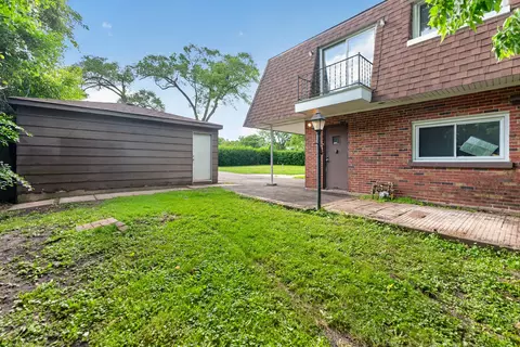 Exterior - 725 7th Ave, Addison, IL 60101 photo 3 of 7