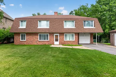 725 7th Ave, Addison, IL 60101