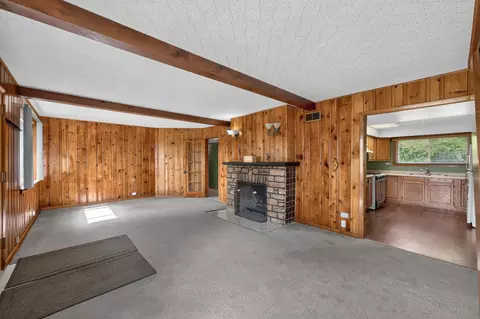Living - 725 7th Ave, Addison, IL 60101 photo 1 of 9