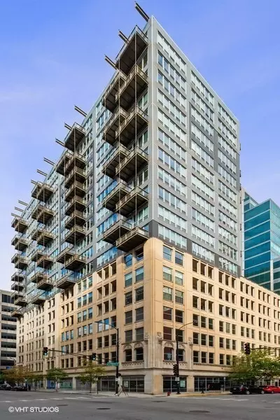 565 W Quincy St #712, Chicago, IL 60661