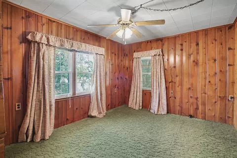 Bedroom - 15660 Ebson Rd, Fulton, IL 61252 photo 3 of 6