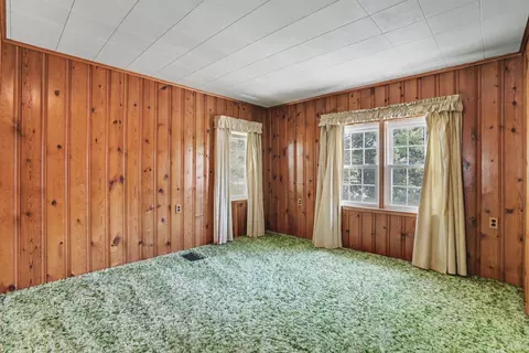 Bedroom - 15660 Ebson Rd, Fulton, IL 61252 photo 5 of 6