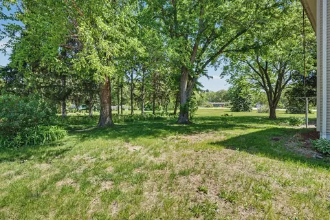 Exterior - 15660 Ebson Rd, Fulton, IL 61252 photo 5 of 8