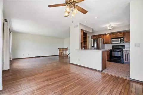 Living - 1428 Hanson Dr, Normal, IL 61761 photo 3 of 6