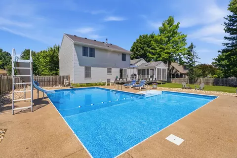 Exterior - 3610 73rd St, Moline, IL 61265 photo 10 of 12