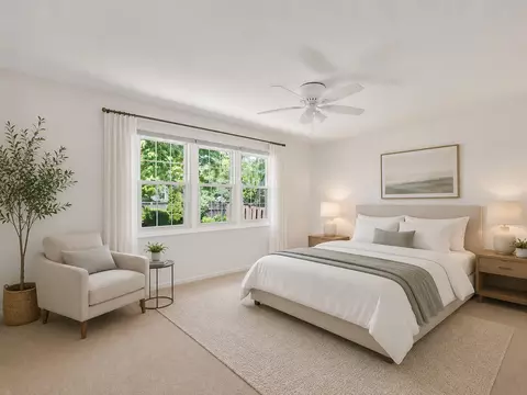 Bedroom - 1039 Oakview Dr, Wheaton, IL 60187 photo 1 of 3
