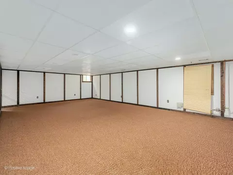 Other - 1039 Oakview Dr, Wheaton, IL 60187 photo 4 of 5