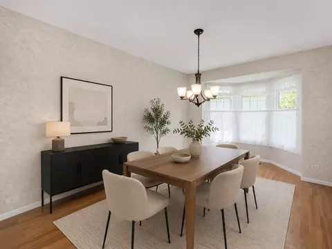 Dining - 1039 Oakview Dr, Wheaton, IL 60187 photo 2 of 2