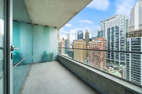 Exterior - 8 E Randolph St #1803, Chicago, IL 60601 photo 2 of 2