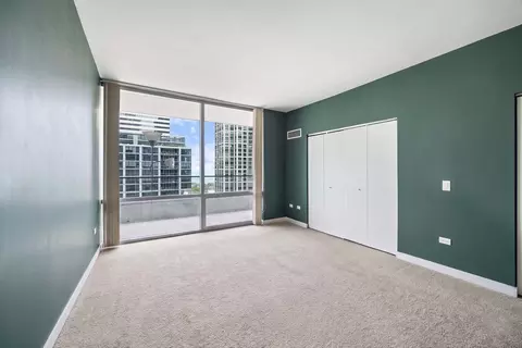 Bedroom - 8 E Randolph St #1803, Chicago, IL 60601 photo 1 of 3