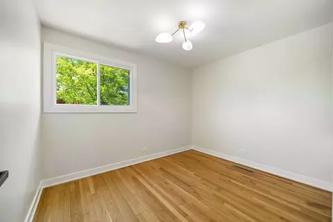 Bedroom - 15023 Mission Ave, Oak Forest, IL 60452 photo 3 of 3