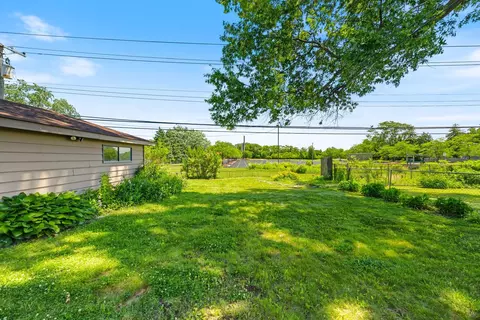 Exterior - 15023 Mission Ave, Oak Forest, IL 60452 photo 4 of 8
