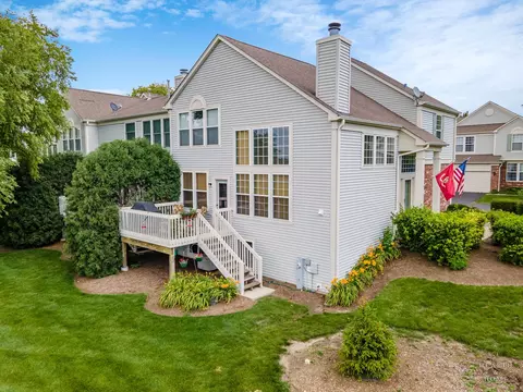 1 Parkside Ct, Algonquin, IL 60102 photo 3
