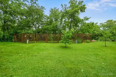 Exterior - 809 E Wilson St, Batavia, IL 60510 photo 7 of 8