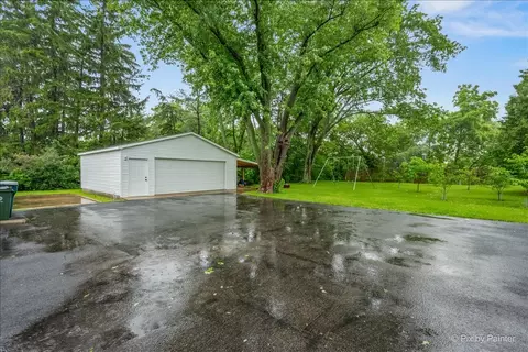 Exterior - 809 E Wilson St, Batavia, IL 60510 photo 6 of 8