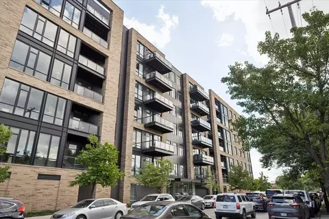1701 W Webster Ave #601, Chicago, IL 60614