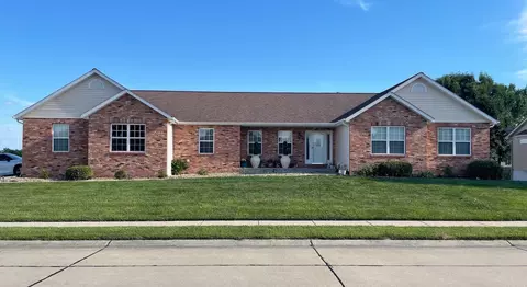248 Sunnybrooke, Troy, IL 62294