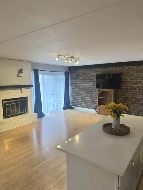 Other - 1103 Kenneth Cir, Elgin, IL 60120 photo 4 of 5