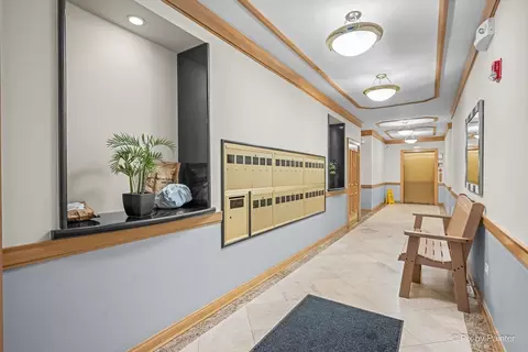 640 Mchenry Rd #408, Wheeling, IL 60090 photo 3