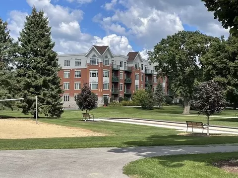 640 Mchenry Rd #408, Wheeling, IL 60090 photo 2