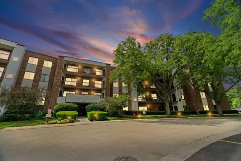 Other - 1500 Harbour Dr #4F, Wheeling, IL 60090 photo 2 of 7