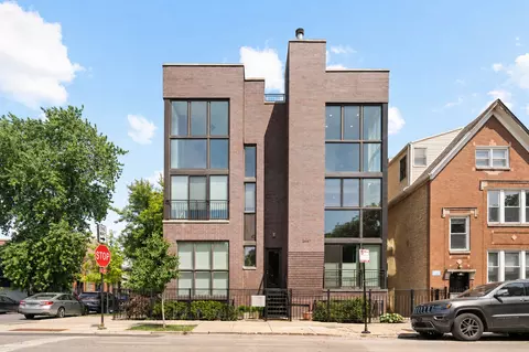 2047 N Leavitt St #2S, Chicago, IL 60647