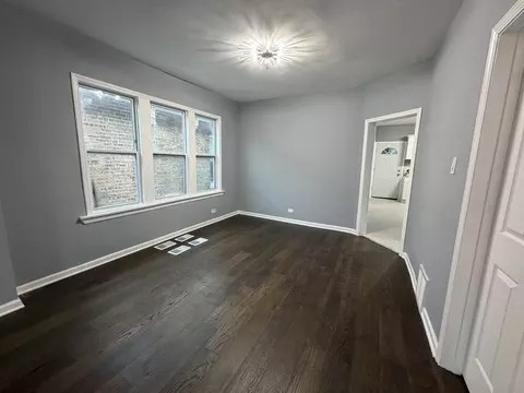 Living - 6922 S Rockwell St, Chicago, IL 60629 photo 3 of 4