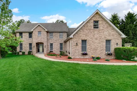 13935 Elizabeth Ln, Mokena, IL 60448