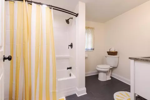 Bath - 101 E 4th St, El Paso, IL 61738 photo 2 of 5