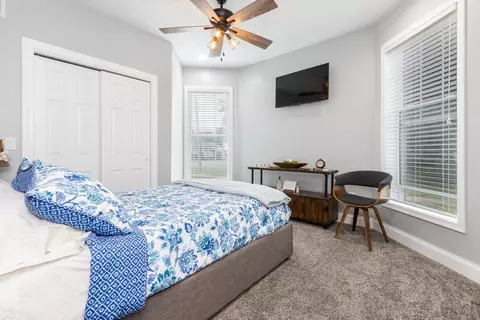 Bedroom - 101 E 4th St, El Paso, IL 61738 photo 1 of 8