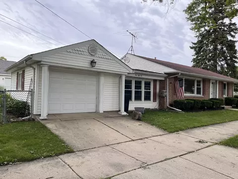 556 Crestwood Dr, Des Plaines, IL 60016