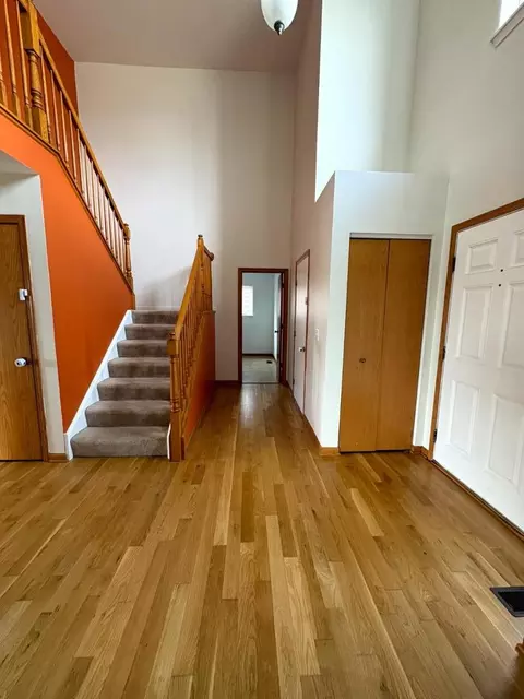 Entry Way - 1301 Burns Ct, Minooka, IL 60447 photo 1 of 2