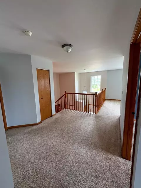 Entry Way - 1301 Burns Ct, Minooka, IL 60447 photo 2 of 2
