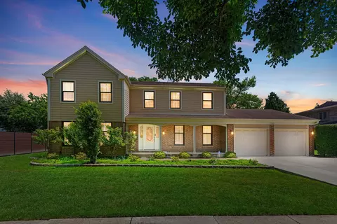 1509 Lori Lyn Ln, Northbrook, IL 60062